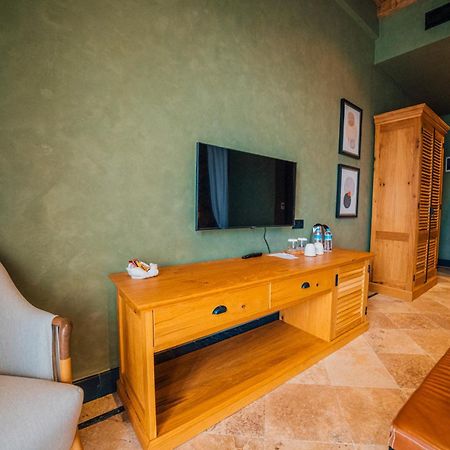 The Remote Hotel 사리게르메 외부 사진